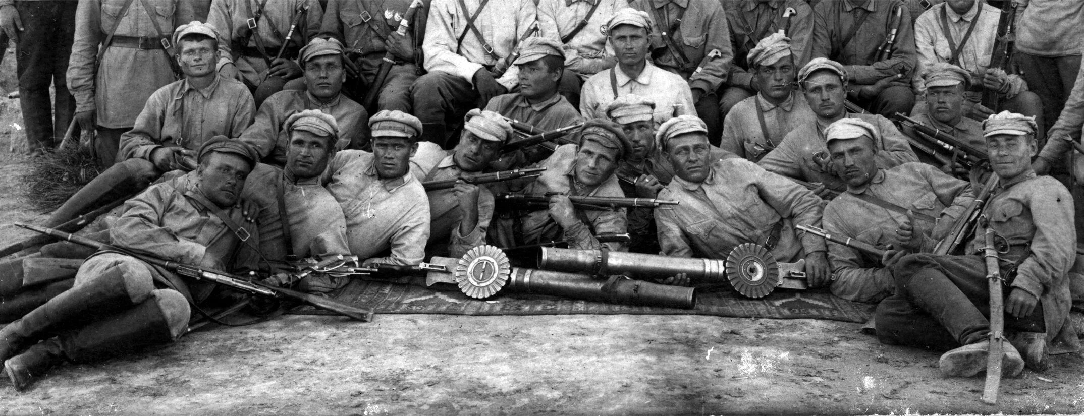 В. Панфилова. 316 дивизия панфилова подвиг. Рукопашная схватка войны 1941. Азиатский враг красноармейца.