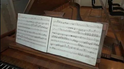 Mozart more than 600 pieces