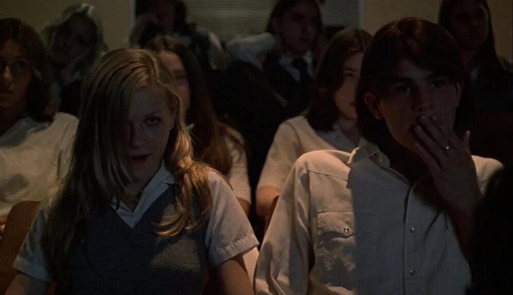 Девственницы-самоубийцы. Фильм школа девственниц. Девственницы-самоубийцы фильм 1999. Девственницы школьники. Девственницы самоубийцы сериал.