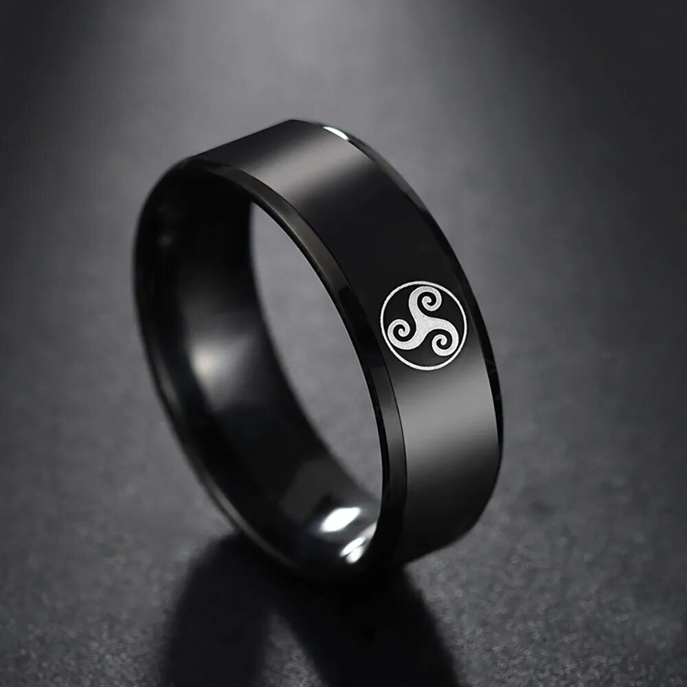 Черное кольцо фото. H1379 Ring кольцо. Черное кольцо. Чёрное кольцо мужское. Черные кольца перстень.