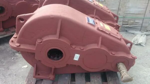 000. Редуктор рм 250 цилиндрический. Редуктор р055. Редуктор р. Редуктор р.