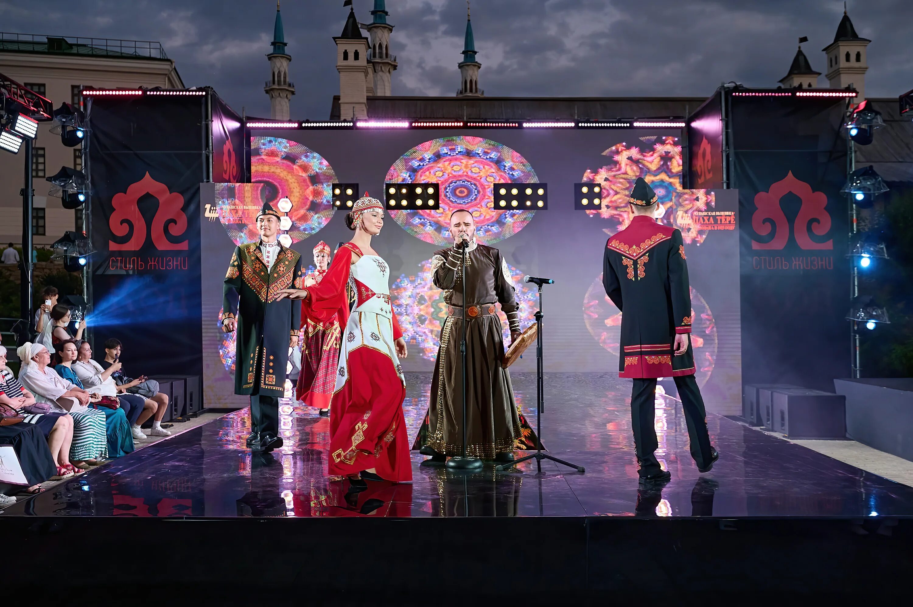 Этно фестиваль картинки. Ансамбль крапива. Музыка ясна. Джембе музыкант. Альбом ясно.