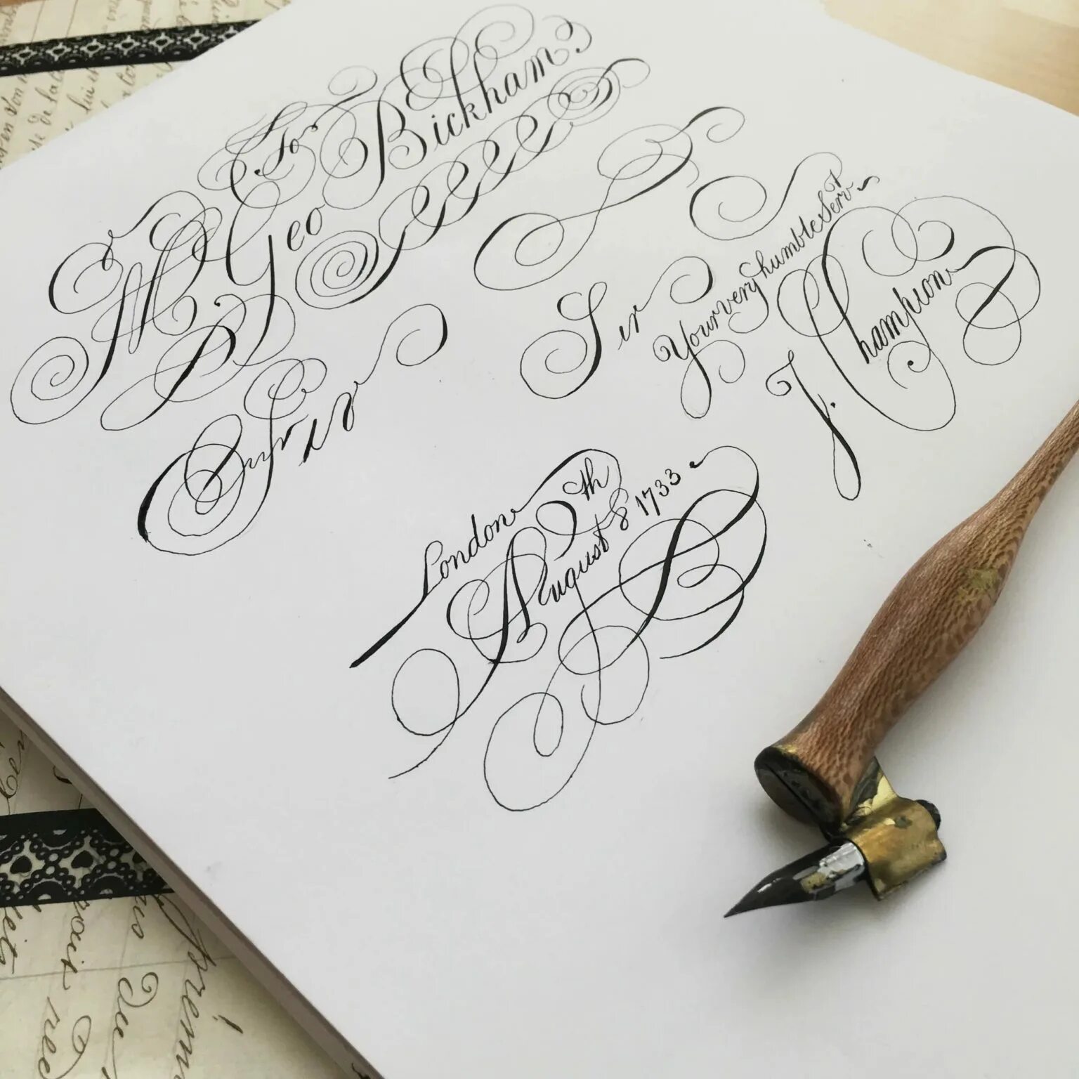 Каллиграфия Copperplate. Панграммы каллиграфия. Красивый Каллиграфический почерк. Каллиграфический почерк русский. Красивый почерк клавиатура