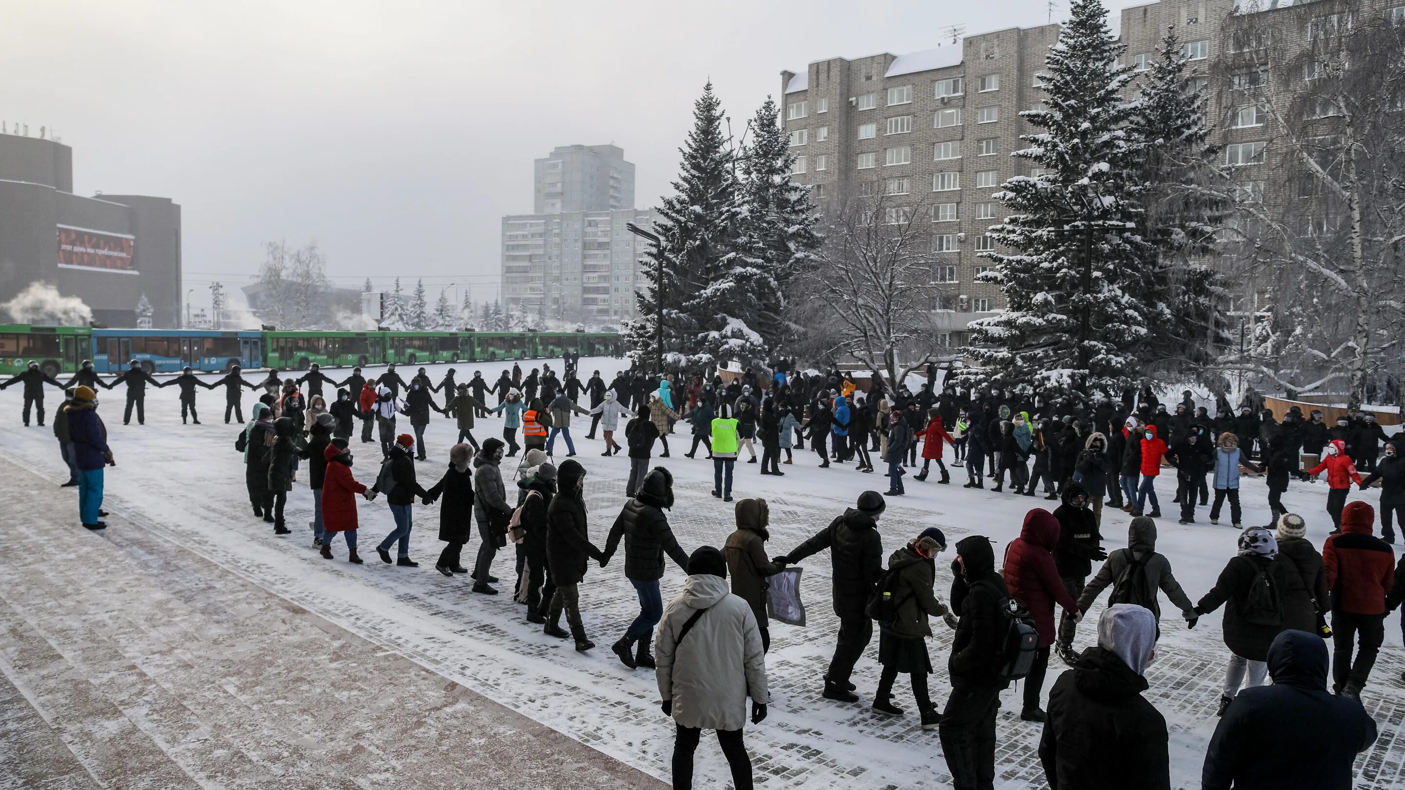 Митинг в красноярске. Красноярск митинг 31 января. Красноярск митинг Навальный 31 января. 31 Января Красноярск. Митинг Красноярск январь 2021.