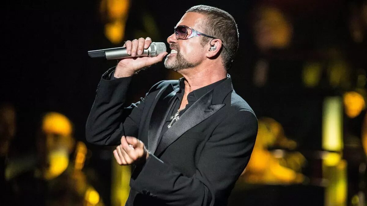 Бесплатные клипы джорджа майкла. George michael 1987. Бесплатные клипы джорджа майкла. George michael концерт. Джорд майк.