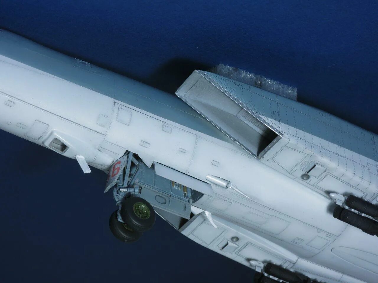 Модель ту 22м3. Ту-22м3 трумпетер 172. ту-22м3 172 trumpeter. ту-22м2 172 trumpeter. модель ту-22м3 трумпетер.