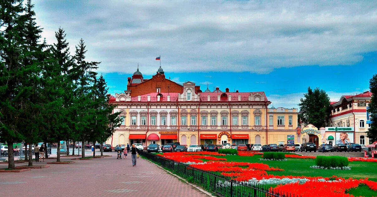 Сколько лет томску. Томск главная площадь. томск летом. город томск летом. томск летом фото.