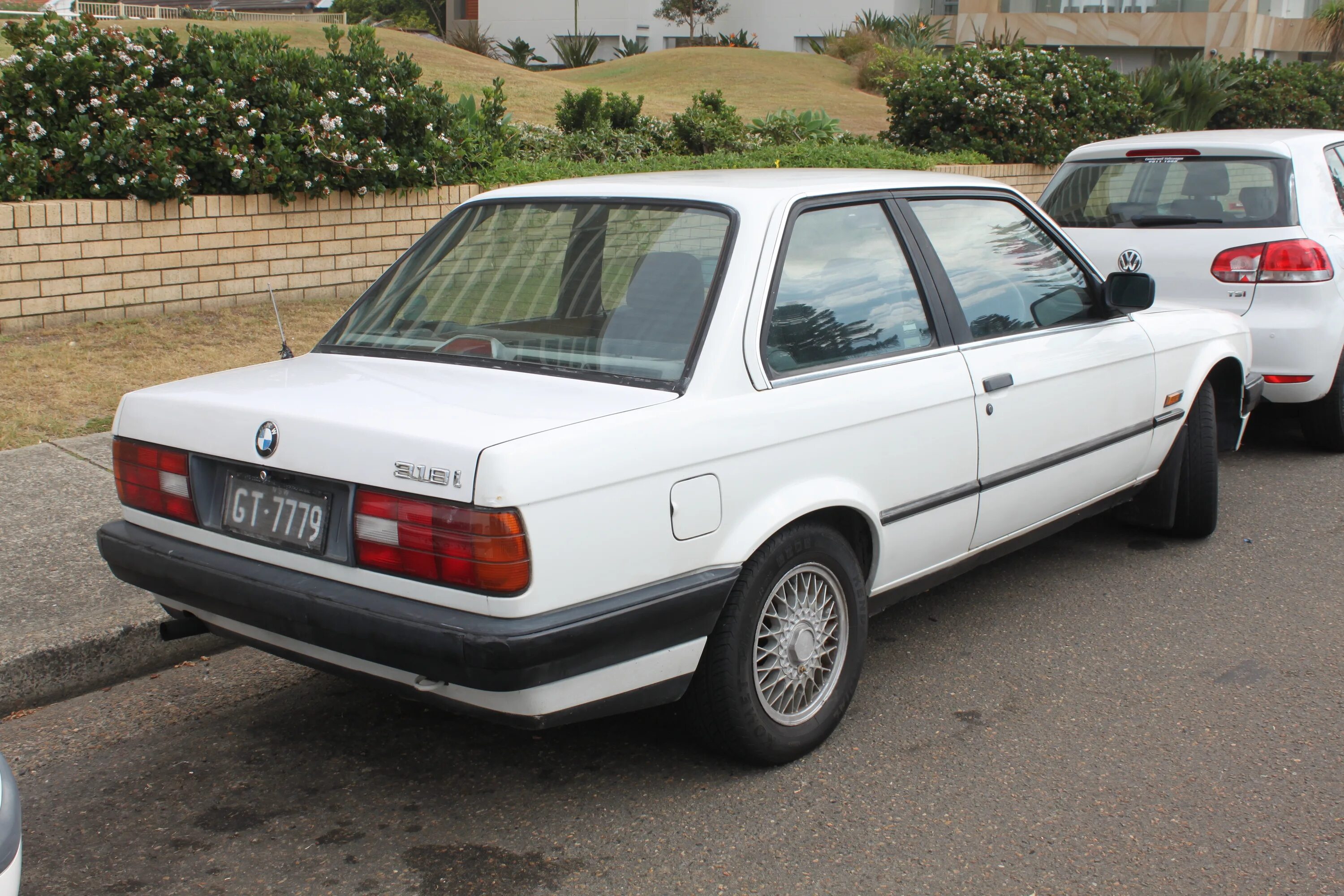 Е 318. Bmw e30 318i. bmw 318i 1989. bmw e30 1989. бмв 318 е30.