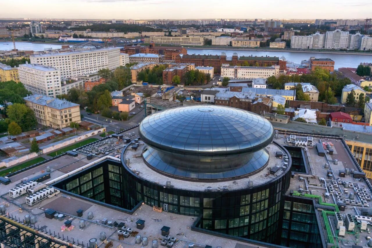 Невская ратуша санкт-петербург. Невская ратуша чобан. Общественные здания санкт петербурга. Российская национальная библиотека парк победы. Сергей чобан невская ратуша.