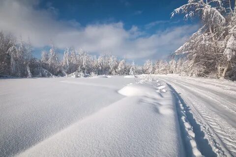 Снег в полдень