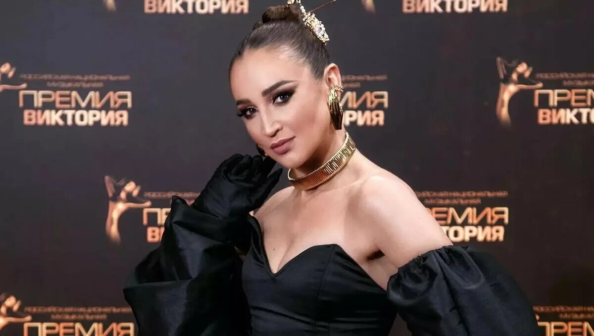 Ольга Бузова, Люся Чеботина, Оксана Самойлова, Джиган и другие на премии "Прорыв