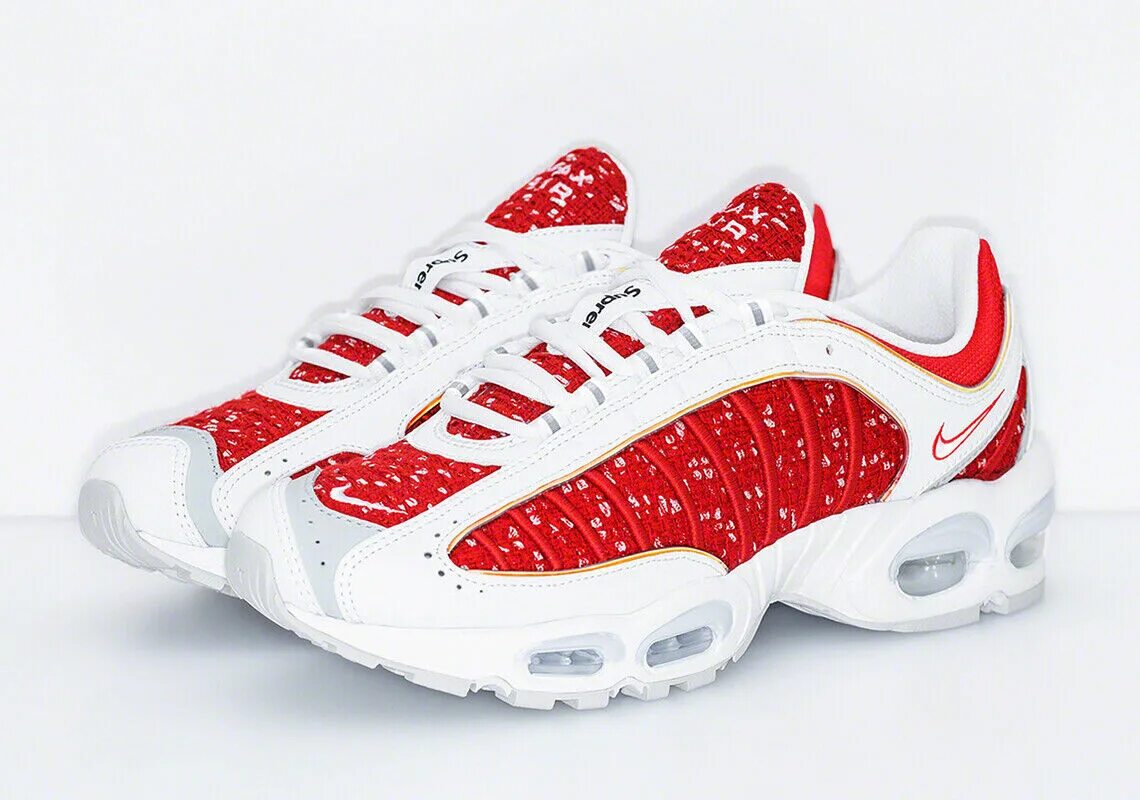 Кроссовки nike supreme. Nike Air Max Tailwind 4 Supreme. Nike x Supreme Tailwind. Nike Air Max Supreme Tailwind. Кроссовки Nike коллаборация Supreme.