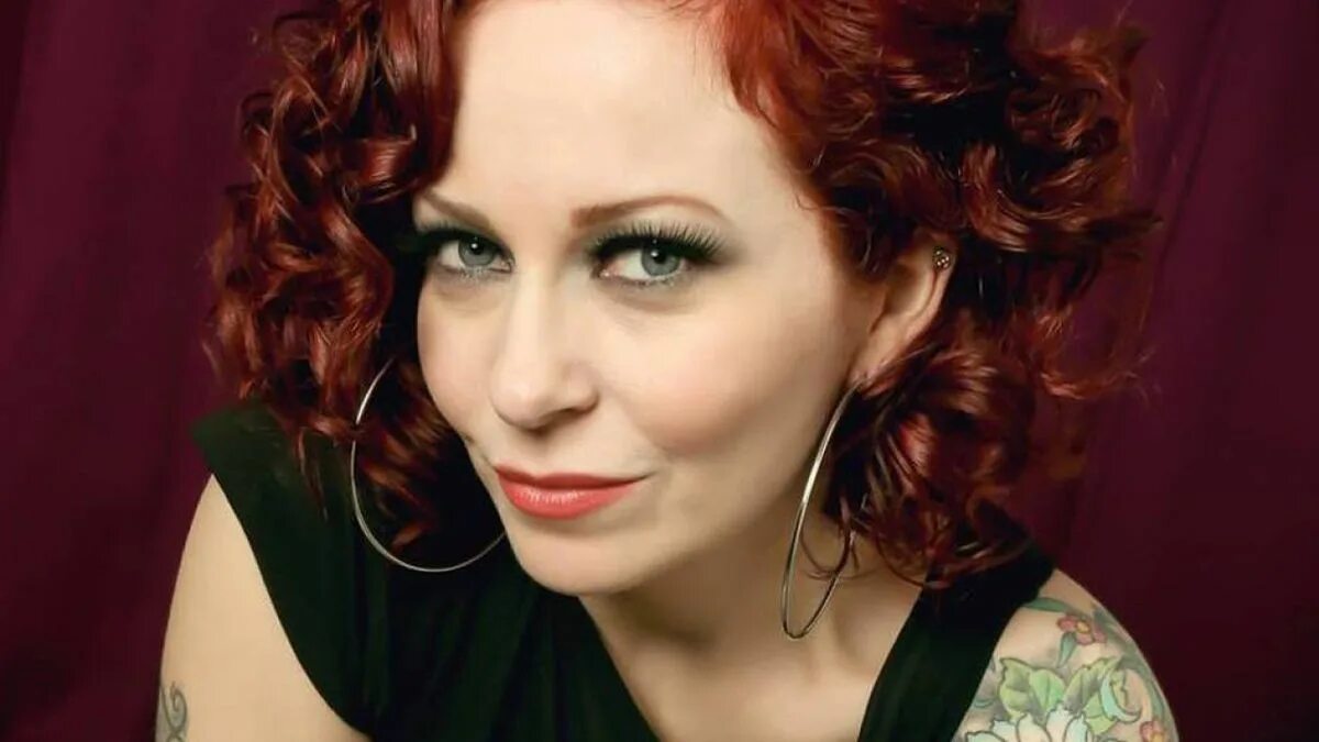 Anneke van. Аннеке ван гирсберген. аннеке ван гирсберген (anneke van giersbergen). аннеке ван гирсберген 1995. аннеке ван гирсберген 2025.