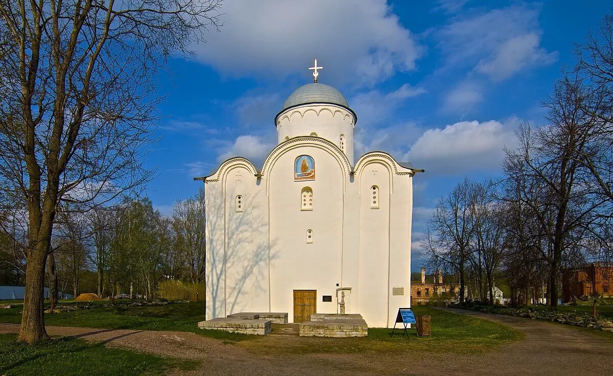 Успенская Церковь Старая Ладога. Старо успенский монастырь