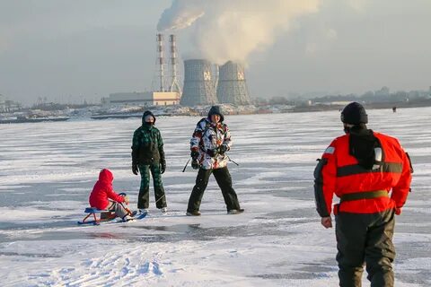 Лед на заливе