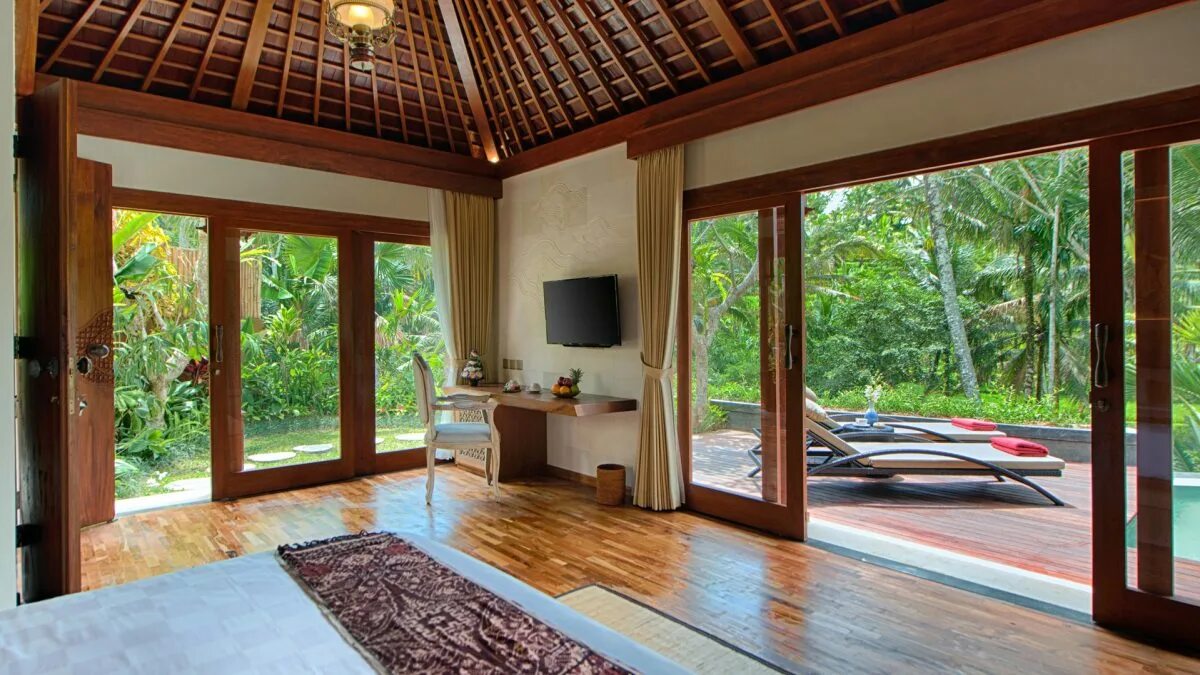 Бали недорого. Убуд вилла. Bali Ubud Villa. Вилла на Бали в Убуде. Вилла чампака на Бали Убуд.