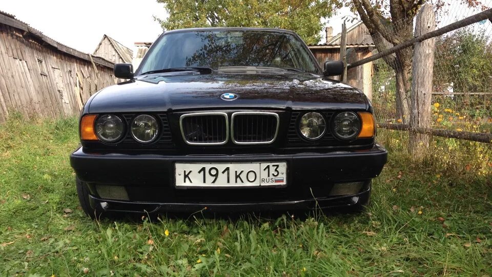 Авито купить е34. BMW e34 HELLA Black. BMW m5 e34 HELLA Black. BMW 5 e34 HELLA Black. Е34 HELLA Black.