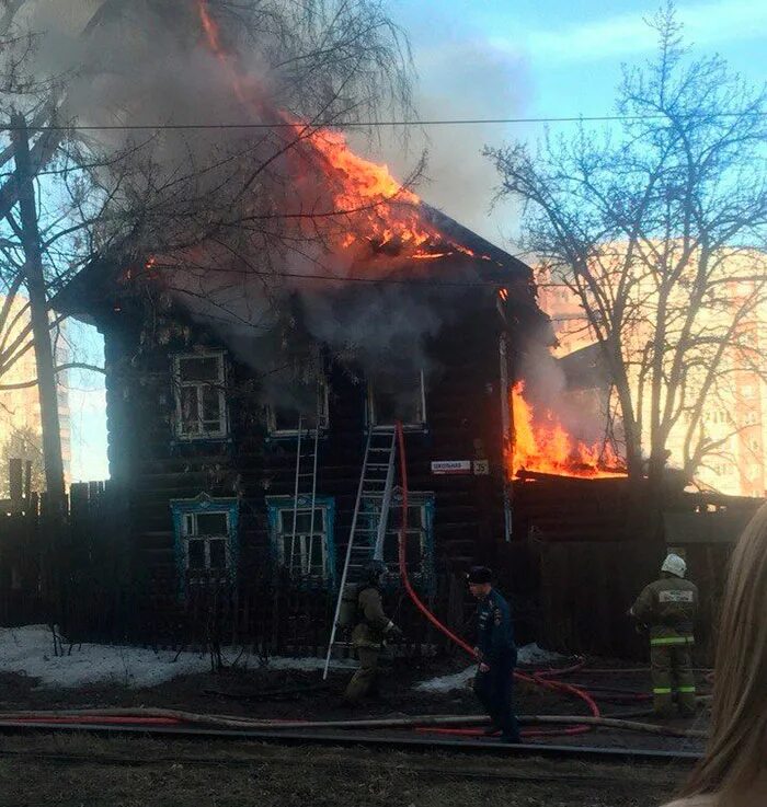 Ижевск пожар на башне ижмаш. Пожар в помещении. Пожар в ижевске. Пожар на предприятии. Пожар в ижевске.