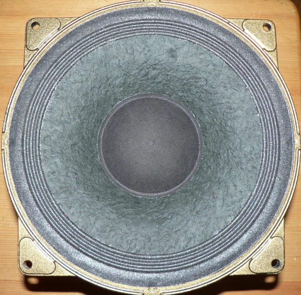 Гипсовый автодиффузор. Диффузор для бумаги. Изготовление диффузоров. Мельница жерновая каменотес. Изготовление рассеивателей.