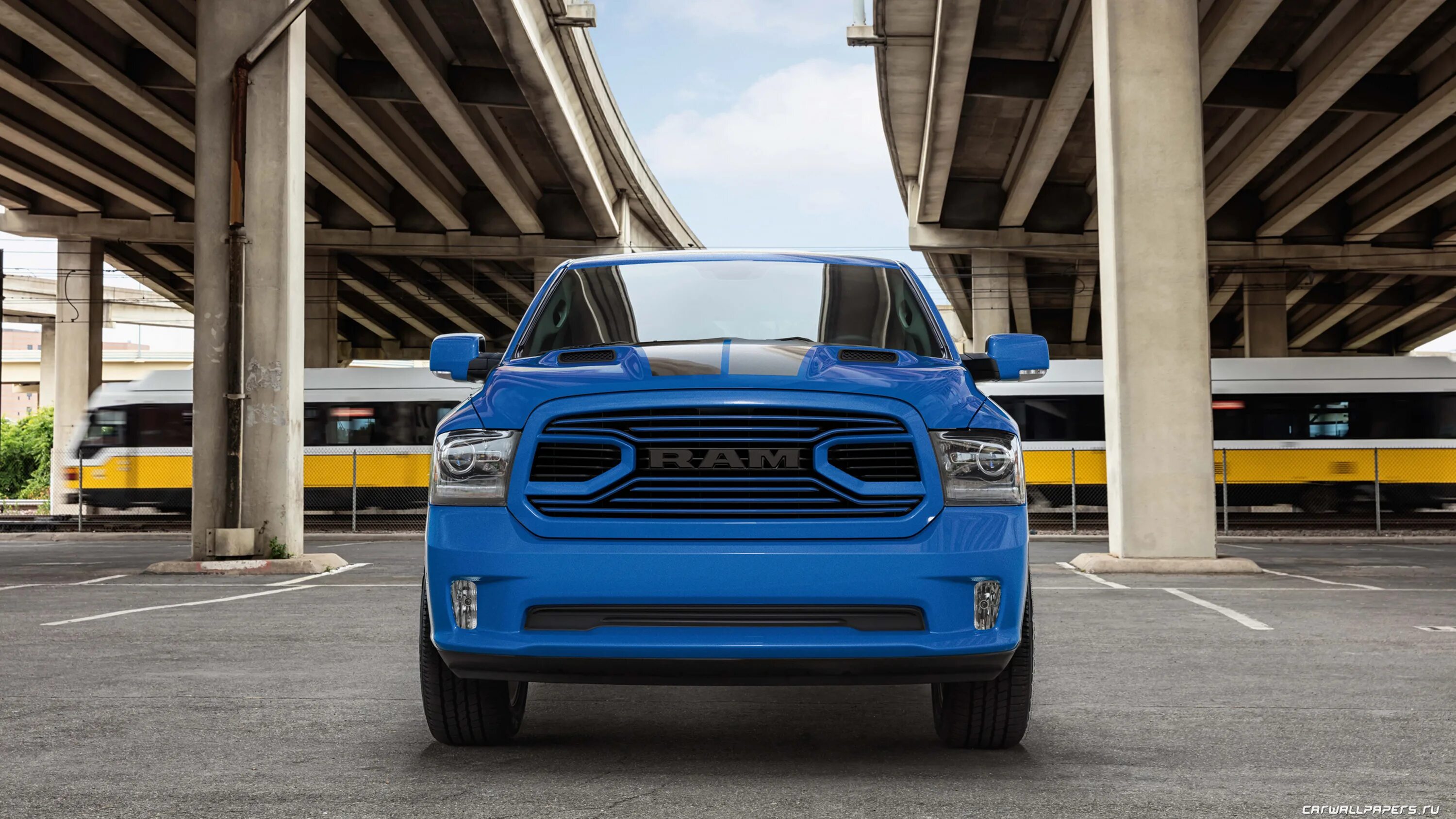 Blue sport. Dodge Ram 1500 синий. Автомобиль Ram 1500 синий. Пикап Ram 1500 синяя. Додж рам 2018 синий.