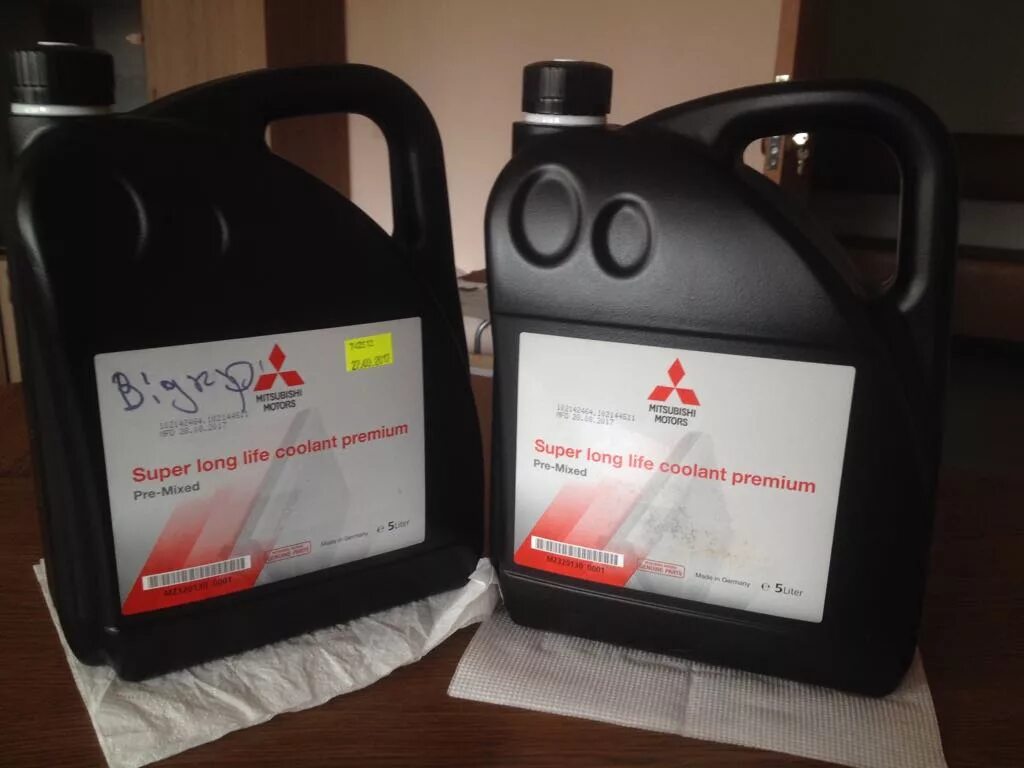 Mitsubishi genuine. Mitsubishi super long Life Coolant Premium g12. Super long Life Coolant mz381032. Mitsubishi Motors Genuine super long Life Coolant Premium. Mitsubishi Genuine super long Life Coolant.