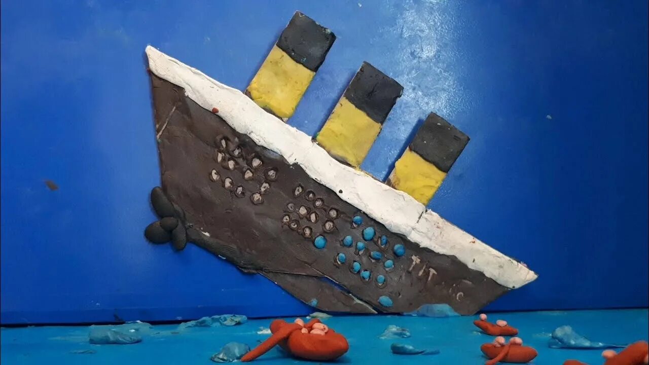ПЛАСТИЛИНОВЫЙ Титаник. Титаник пластилин. Титаник из пластилина. Титаник лепка.