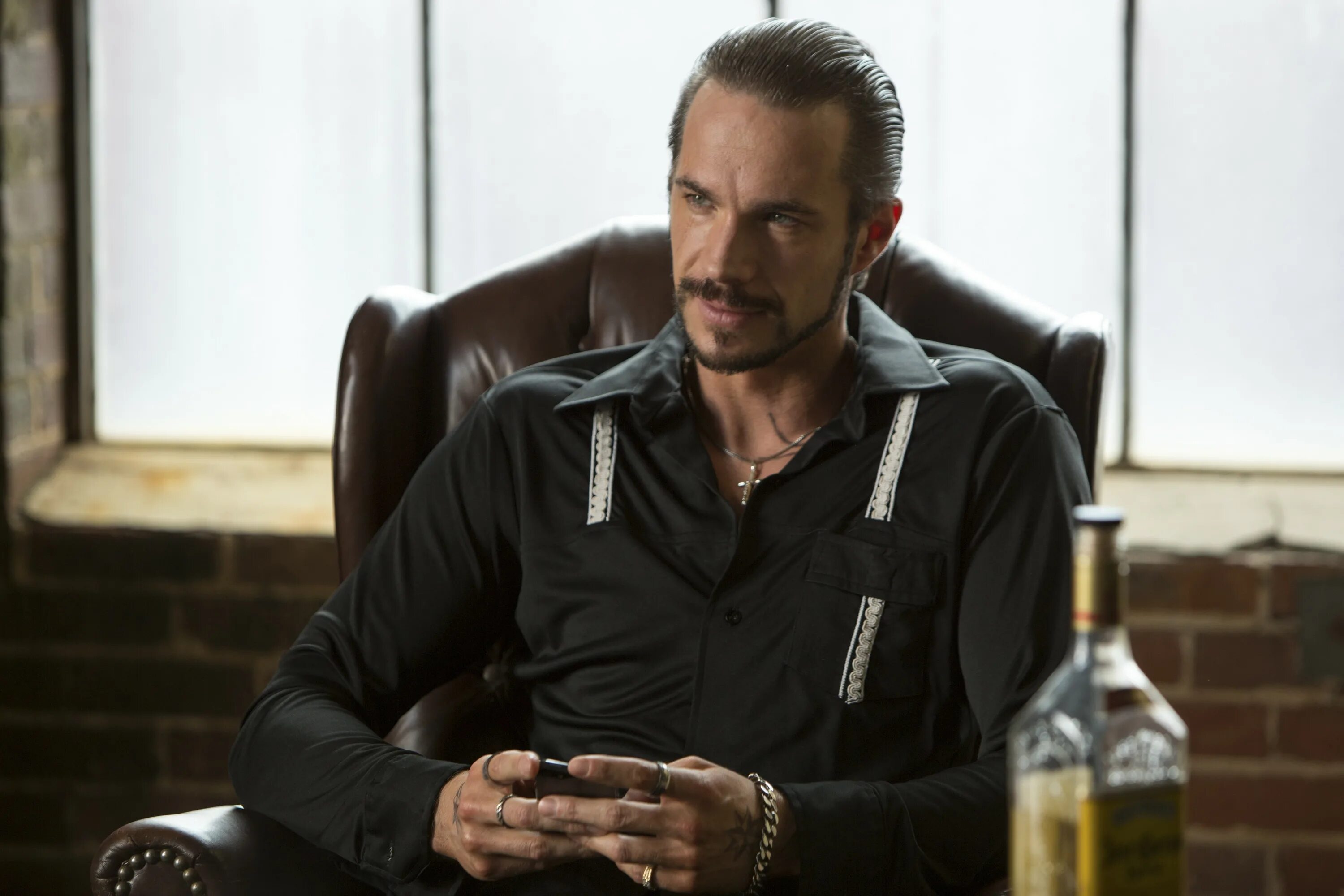 Лучшие триллеры всех времен. Копы под прикрытием комедия. Типы триллеров. Николас эйнджел констебль. Типы триллеров.