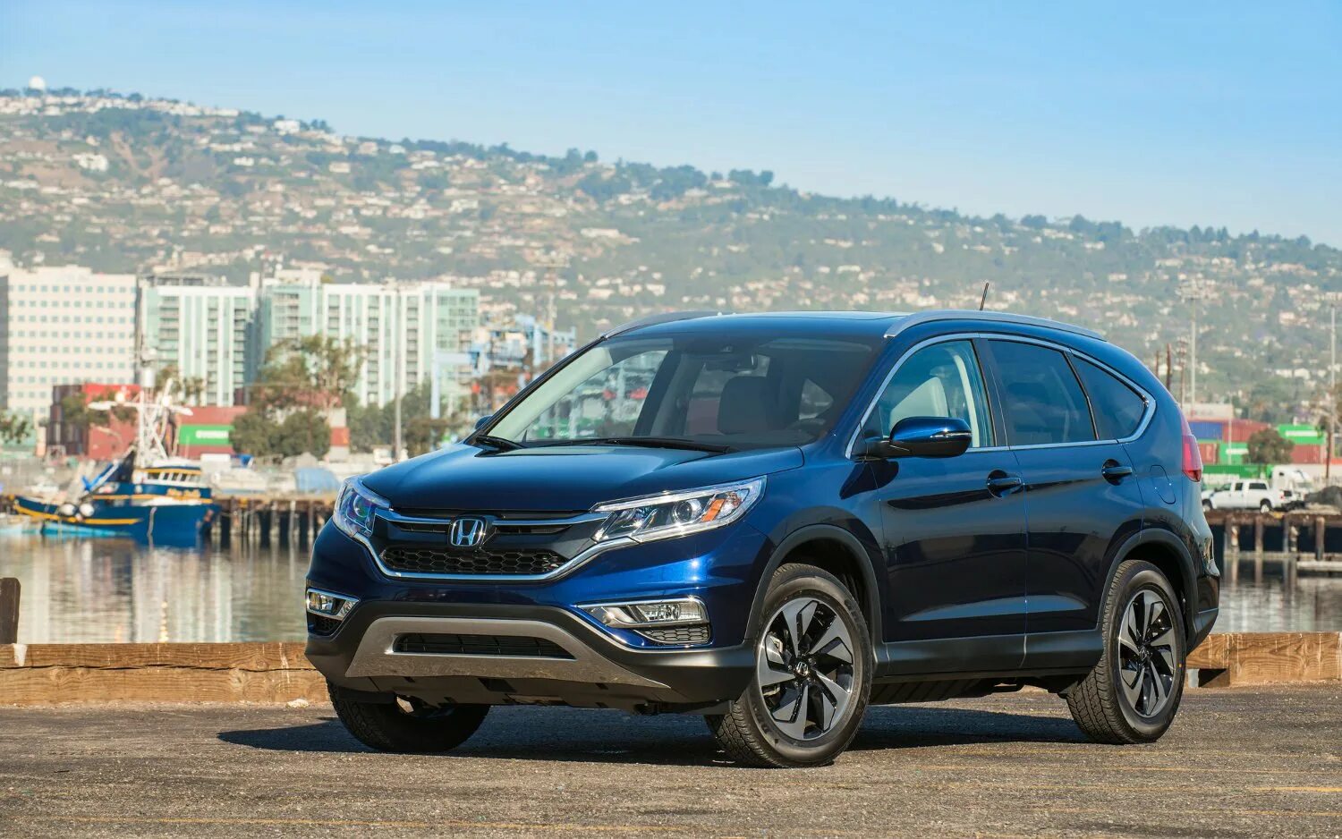 Автомобиль honda cr v. Honda CR-V 2015. Хонда CRV 2015. Хонда СРВ 2015 года. Honda CR-V 2021.