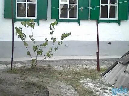 Дед дом в красном сулине