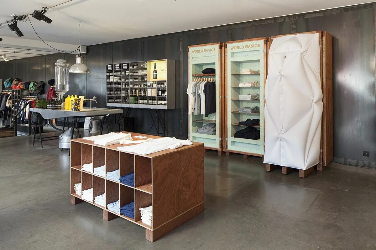 Set up store. Pop up store магазин. поп-ап-бутик. архитект бутик. merci витрины.