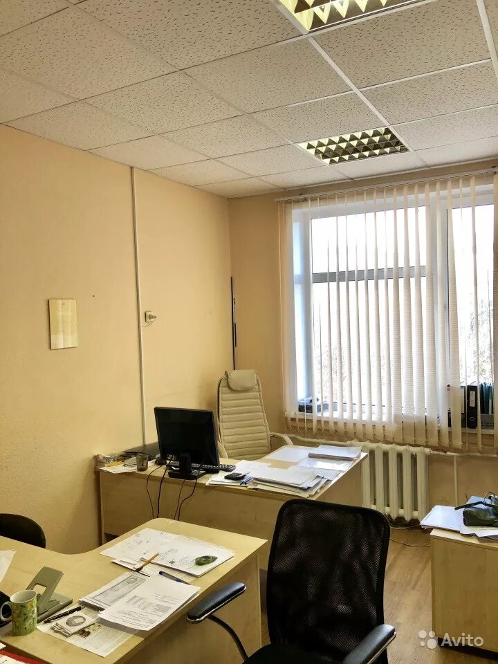 Интерьер офиса. Простой офис. Планировка современного офиса. Офис бухгалтерии интерьер. Интерьер офиса.