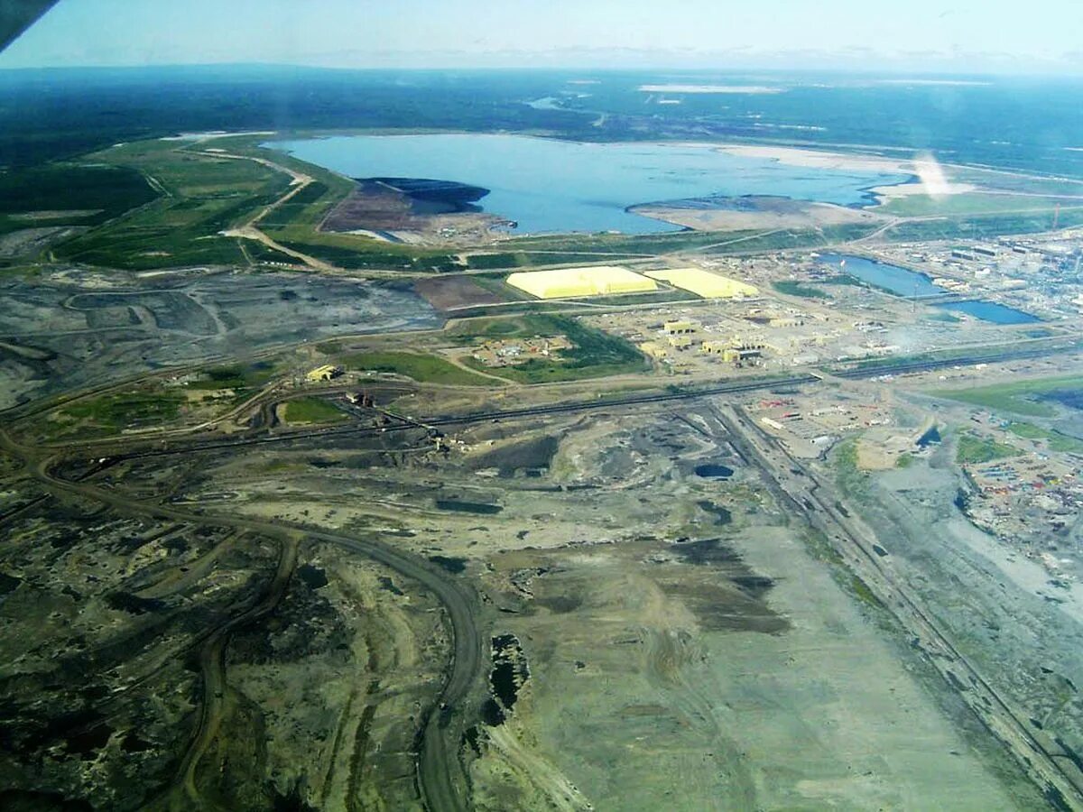 Oil sands. Месторождение атабаска. Oil sands. Битуминозные пески атабаски. Альберты (канада) битуминозные пески.