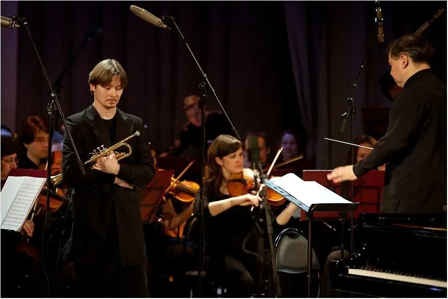 Герштейн кострома. Адик абдурахманов национальность. Оркестр адика абдурахманова состав. Адик абдурахманов дирижер. Симфонический оркестр кострома.