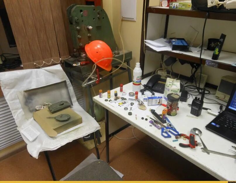 Уборочная тележка mobilette healthguard. Подготовка инвентаря оборудования. Инвентарь в холодном цехе. Немеханическое оборудование овощного цеха. Оборудование инвентарь посуда.