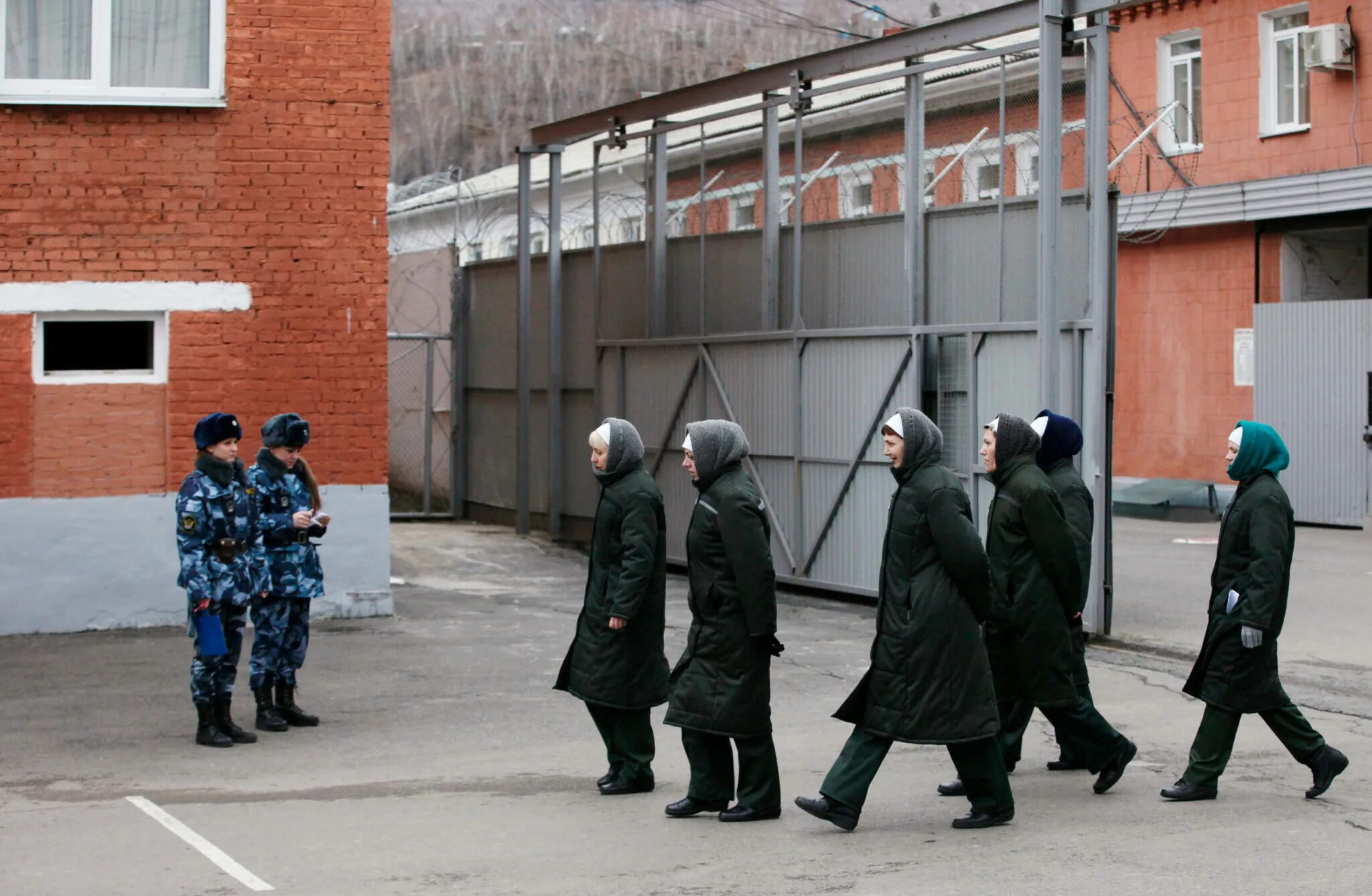 Исполнение наказания исправительных работ. Наказание в виде исправительных работ. исправительные работы осужденных. исправительные и принудительные работы. исправительный центр вид наказания.