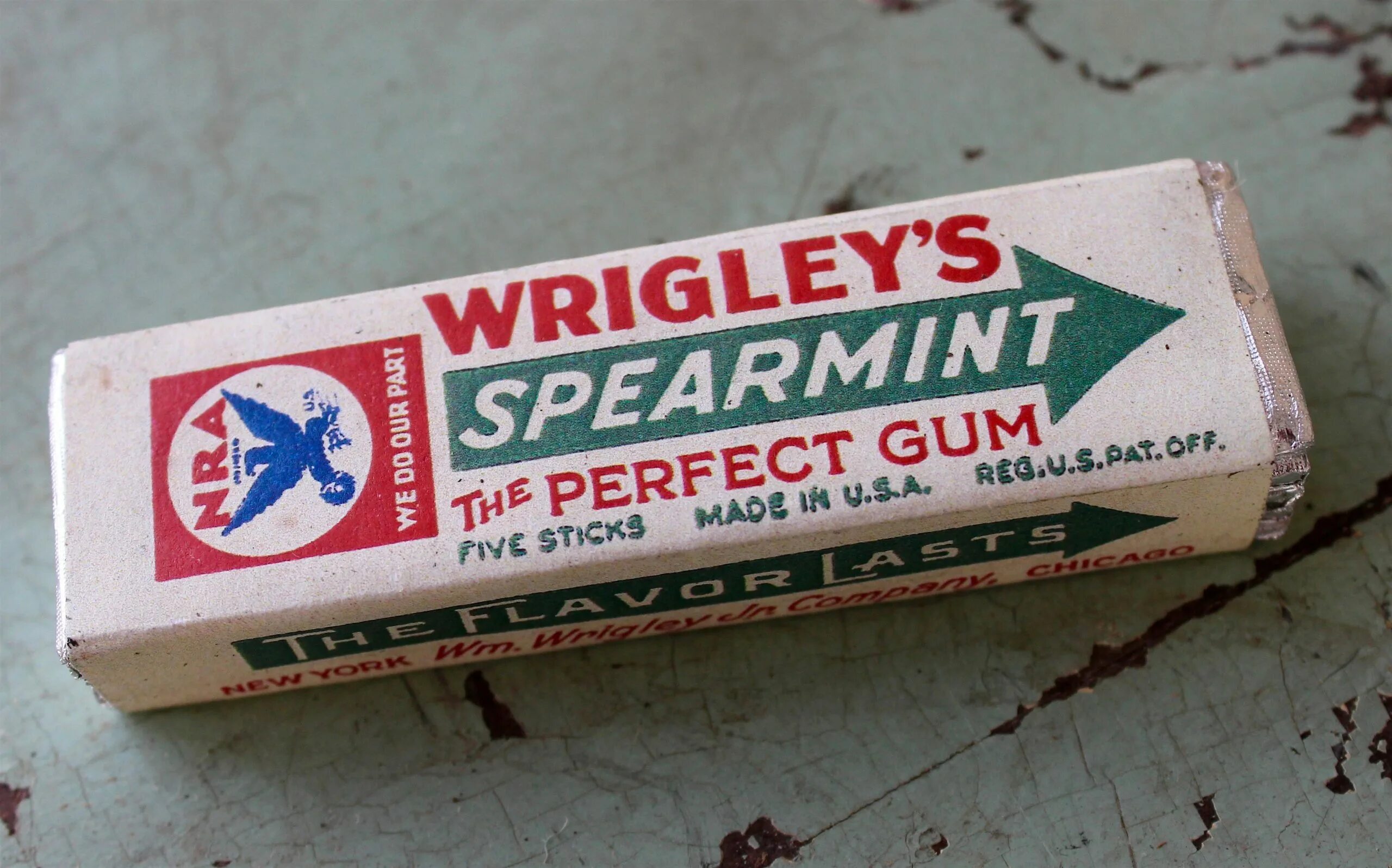 Жевательная резинка даблминт Ригли Сперминт. Жвачка Wrigley's Spearmint. Wrigley — жевательную резинку Wrigley’s Spearmint. Жвачки Wrigley's Spearmint, Doublemint, juicy Fruit). Откуда жвачка