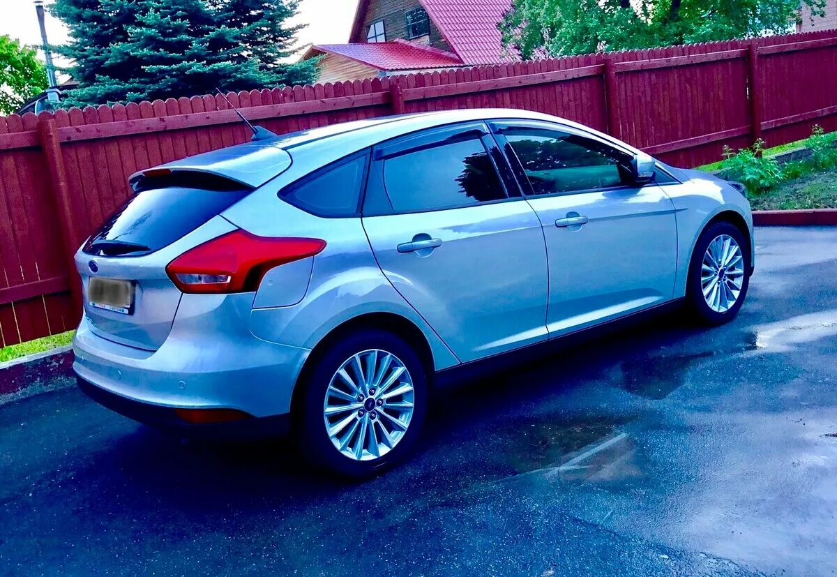 Форд фокус 3 хэтчбек. Форд фокус 3 2012 года хэтчбек. Форд фокус 3 хеч. Ford focus 3 2018. Ford focus 3 рестайлинг седан.