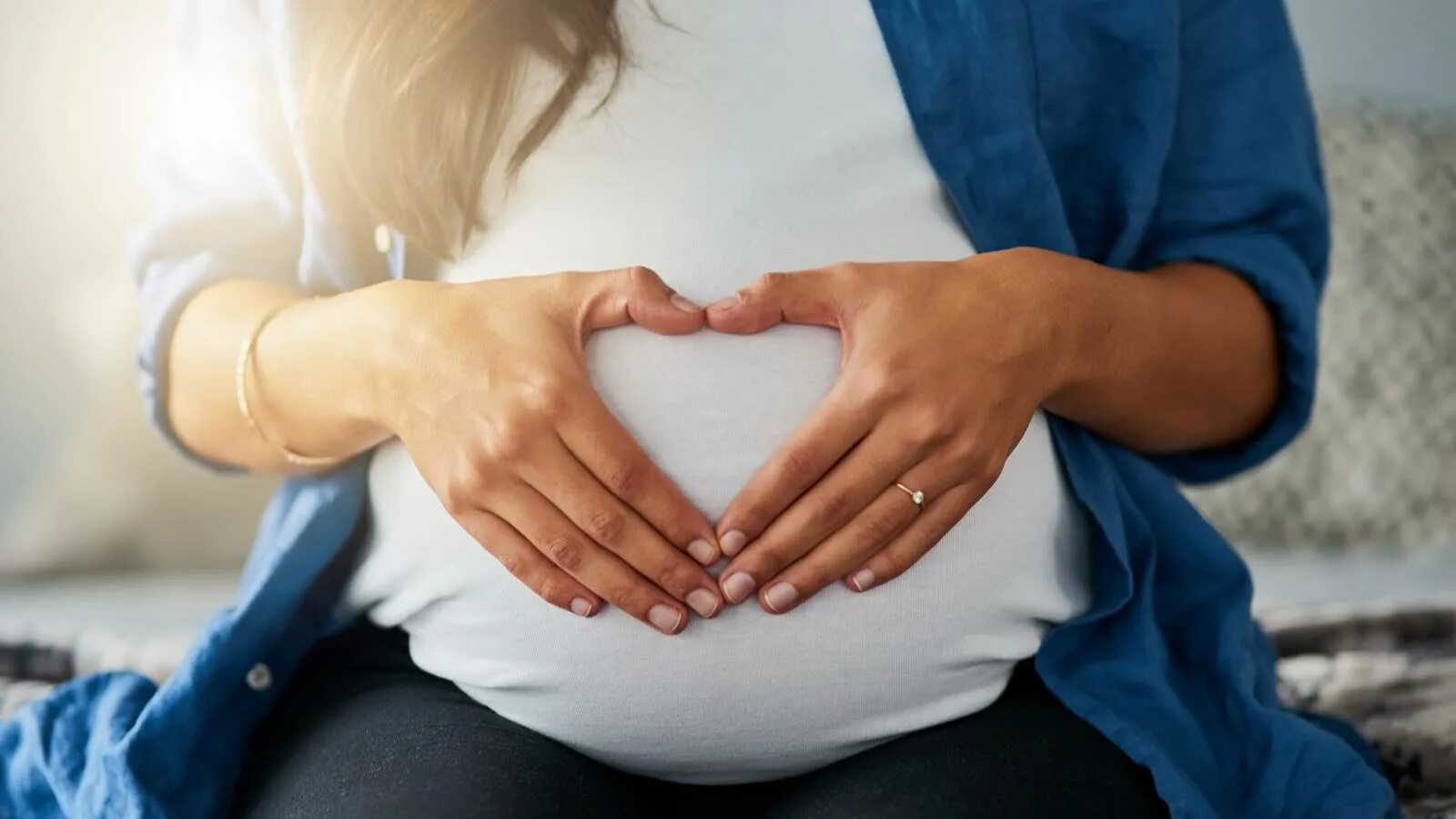 Друг помоги забеременеть. Оказание поддержки беременных. Картинки поддержки для беременных. Живые помощи беременным.