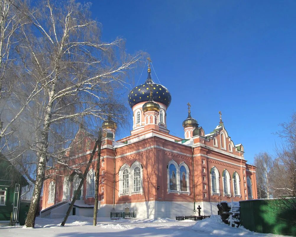 Храм успения шарапово. Храм успения шарапово. Церковь шарапово чеховский район. Храм село шарапово одинцовский район. Церковь успения пресвятой богородицы шарапово одинцовский район.