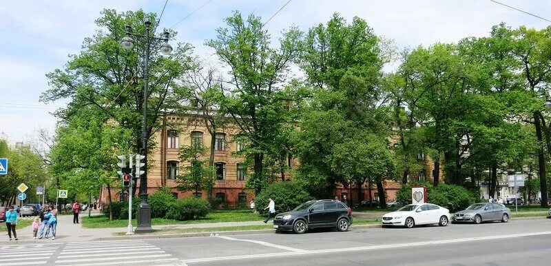 Пирогова на васильевском острове 14 линия. 14 Линия Васильевского острова. Роддом 1 на Васильевском острове. Клиника Пирогова на Васильевском острове 14 линия. Родильный дом на 14 линии Васильевского острова.