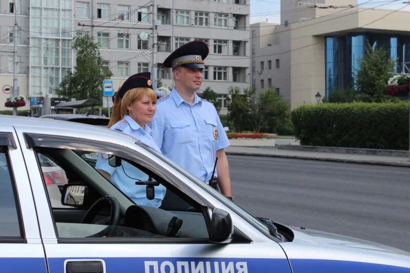 Сотрудники гаи в бердске. Номер телефона гаи новосибирска. Номер телефона гаи новосибирска. Гаи новосибирск. Номер телефона гаи новосибирска.