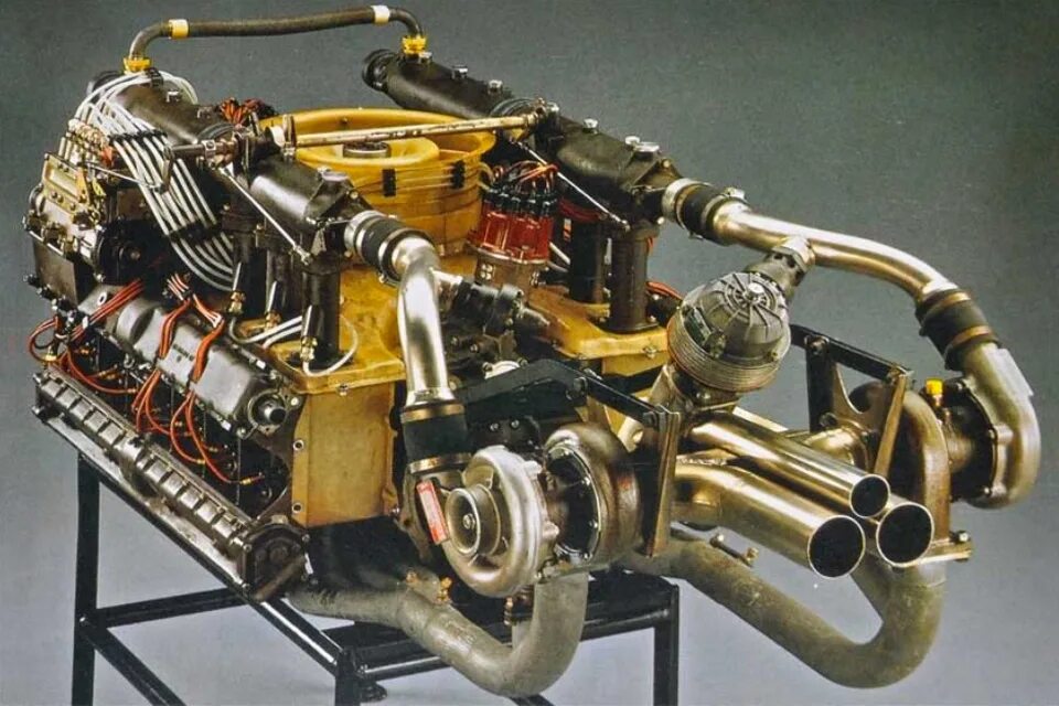 Оппозитный двигатель Porsche 911. Porsche 917 engine. Оппозитный 12 цилиндровый двигатель. Porsche Turbo engine. Flat engine