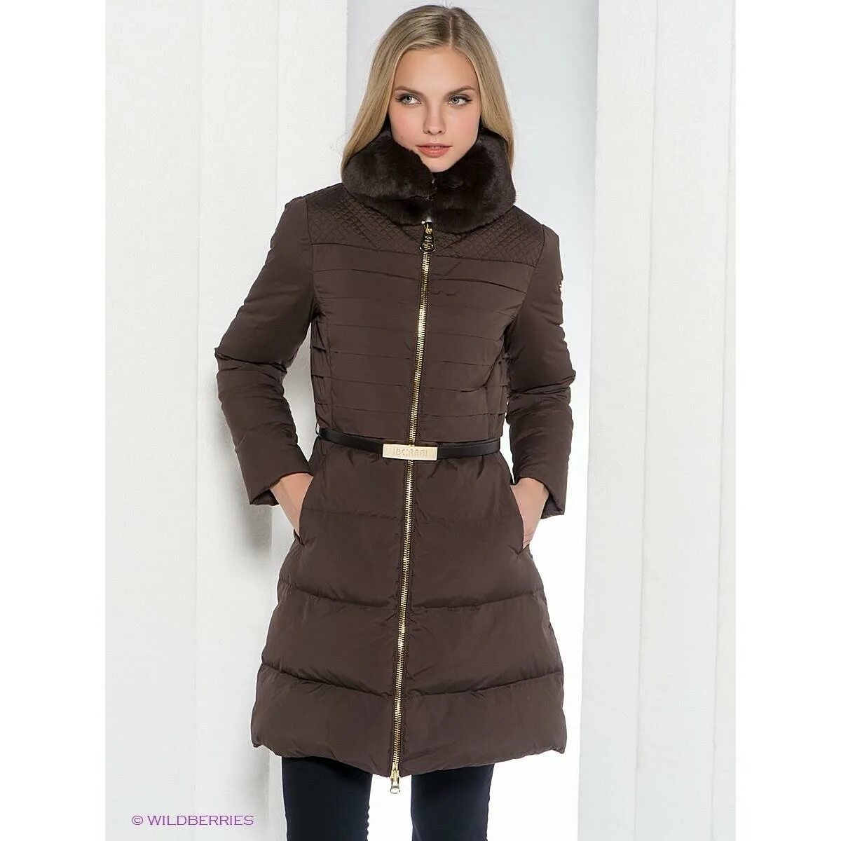 Зимняя куртка женская теплая. Куртка с овчиной женская. Китайские зимние куртки женские фабричные. Пуховик outventure женский. Пуховик женский 42 размер.