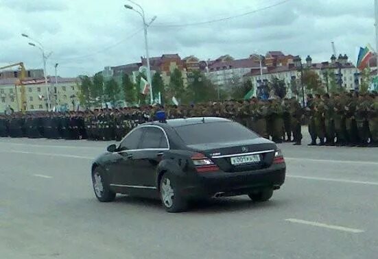 К001ра95. Номера машин кадыровцев. Номера кадыровцев автомобильные. Номера Кадырова на машине кра. 95 регион россии город