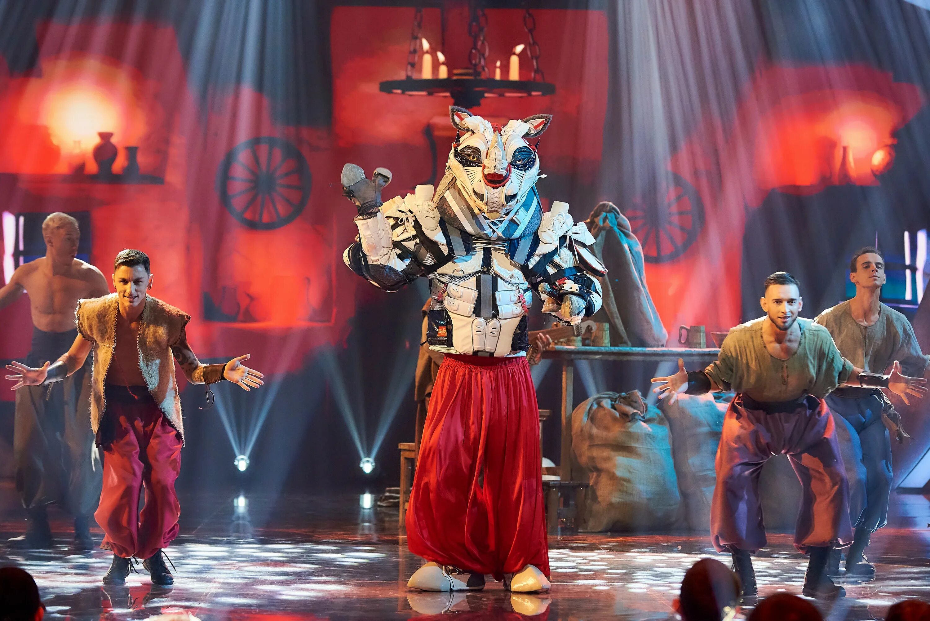 лицо носорога. маски 2 носорог. маска носорога на голову. дюрер носорог гравюра. мордочка носорога.