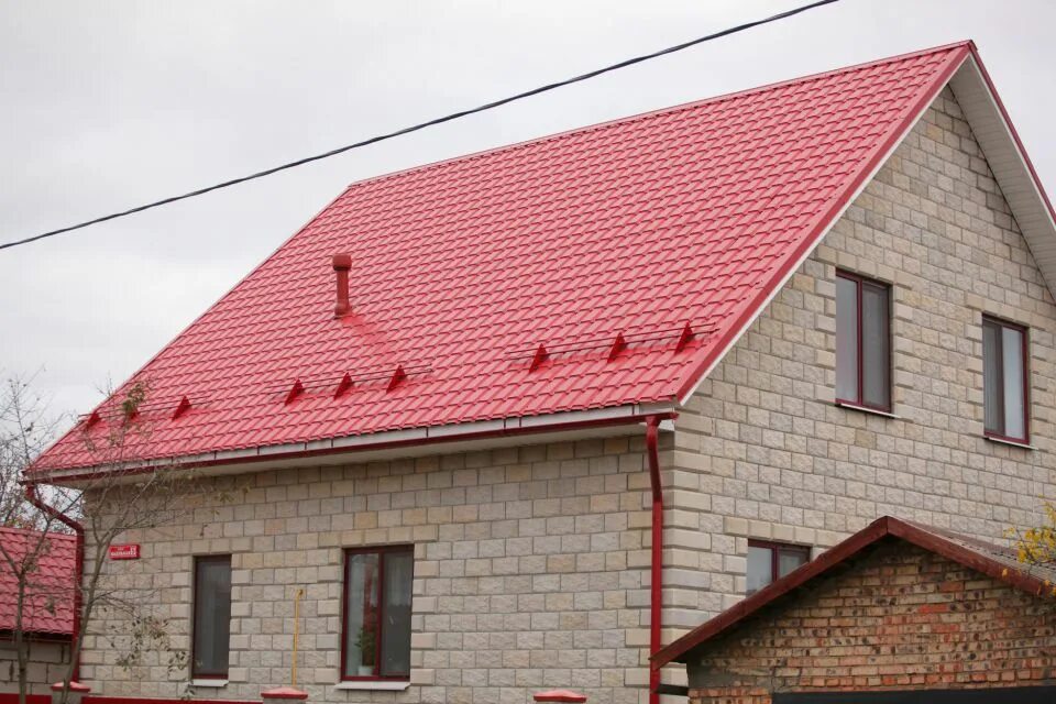 Металлочерепица калининград. Ral 3003 красный рубин. черепица рал 3011. металлочерепица каскад 3003. ral 3003 крыша.