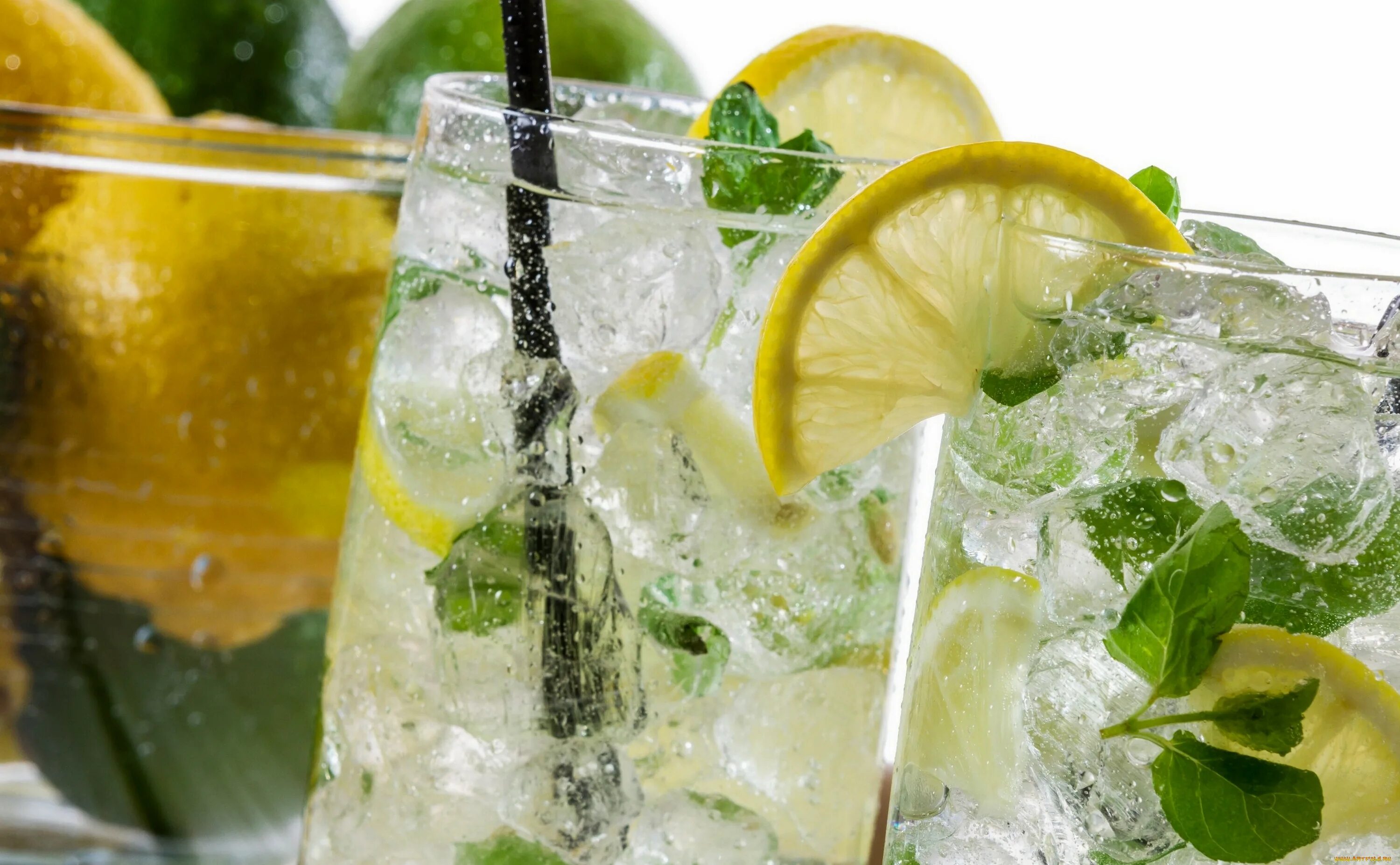 Вода мохито. Мохито с лимоном. Мохито лайм. Mojito Cocktail. Спрайт Мохито.