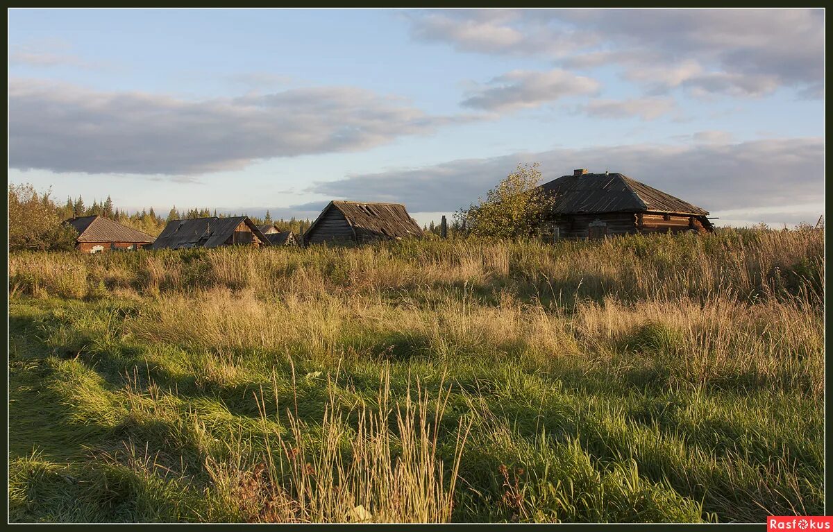 в брошенном богом поселение старом