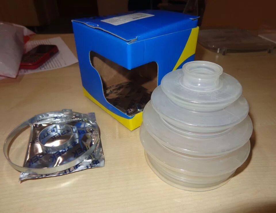 Пыльники трек ваз. Cb70101 пыльник шруса. пыльник трек cb70101. пыльник шруса ваз-2123 наруж силикон. пыльник шруса 2121.