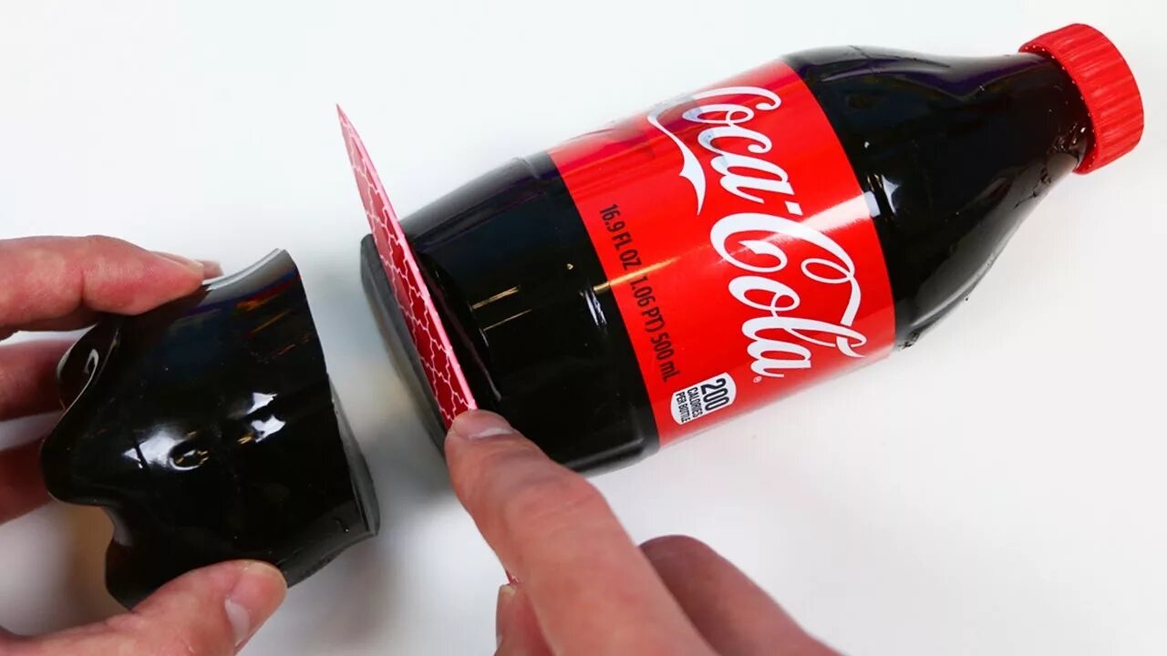 Желе Coca-Cola. Кола бутылка. Кока-кола маленькая бутылка. Стеклянная бутылка из под колы. Кола желе